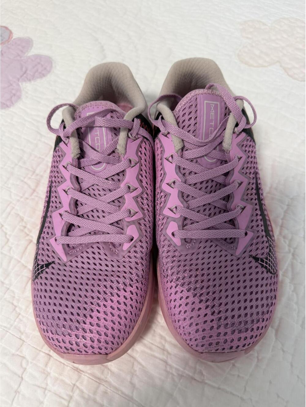 Nike Metcon 6 Beyond Pink Flash Crimson Women Size 7 Gym Training AT3160-660